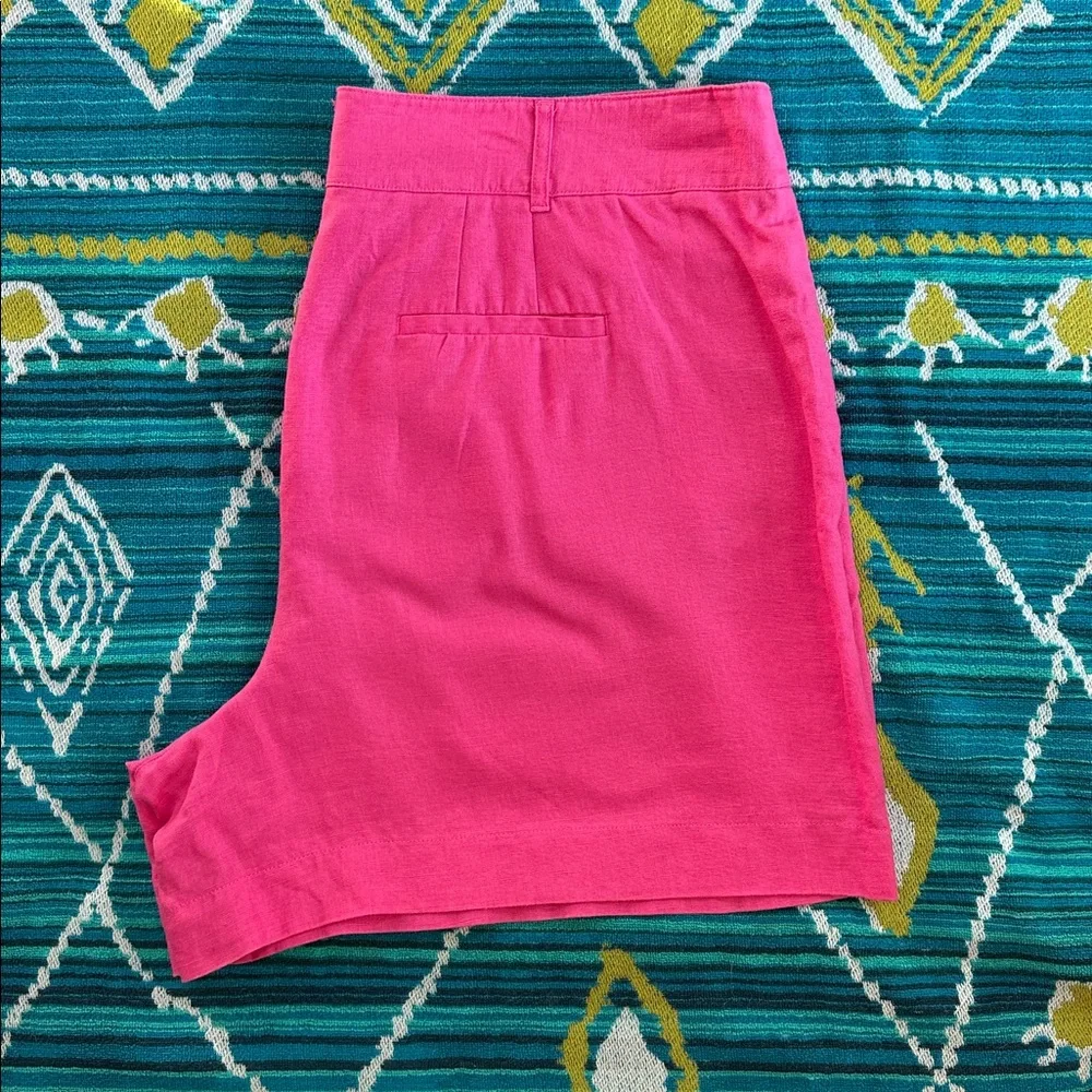 Boden Westbourne Linen Shorts 6”, size US 20-22, Pop Pansy colorway